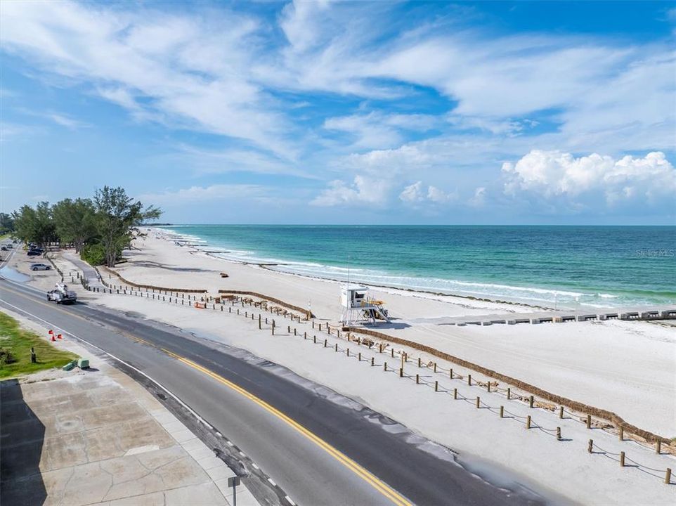 For Sale: $1,950,000 (0.11 acres)