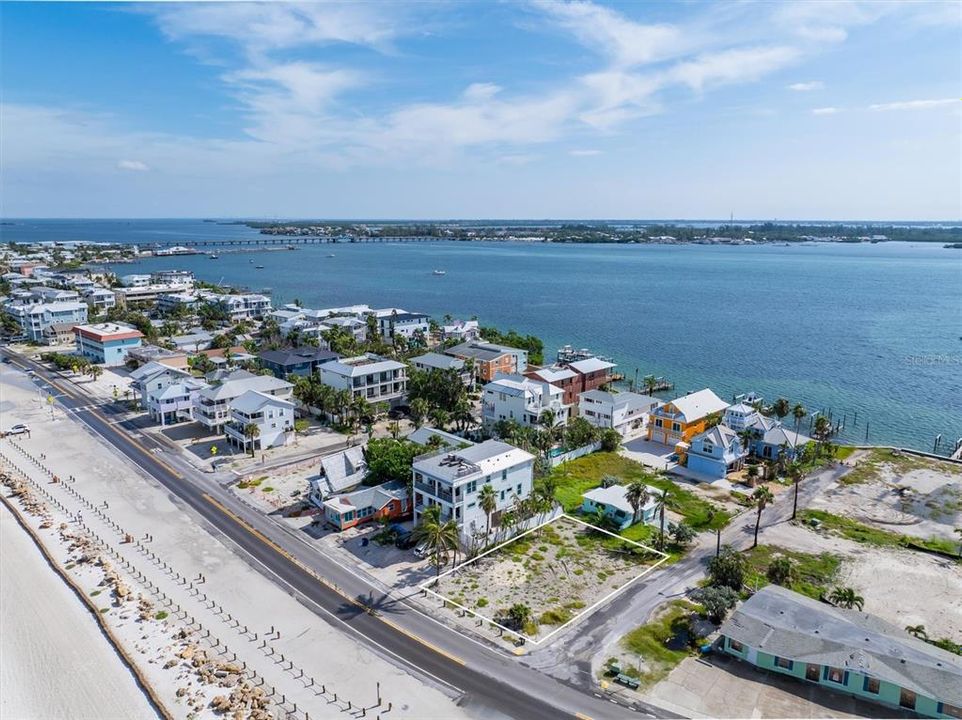 For Sale: $1,950,000 (0.11 acres)