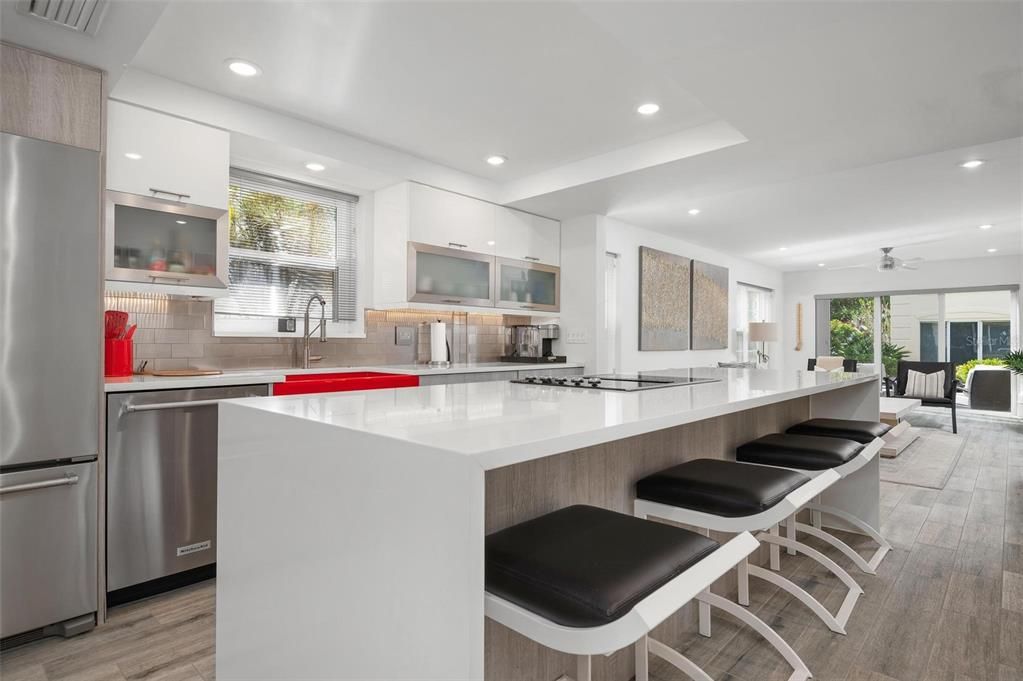 出租: $3,900 (2 贝兹, 2 浴室, 1085 平方英尺)