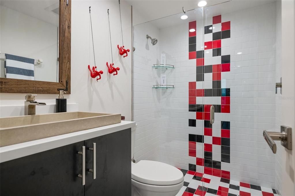 出租: $3,900 (2 贝兹, 2 浴室, 1085 平方英尺)