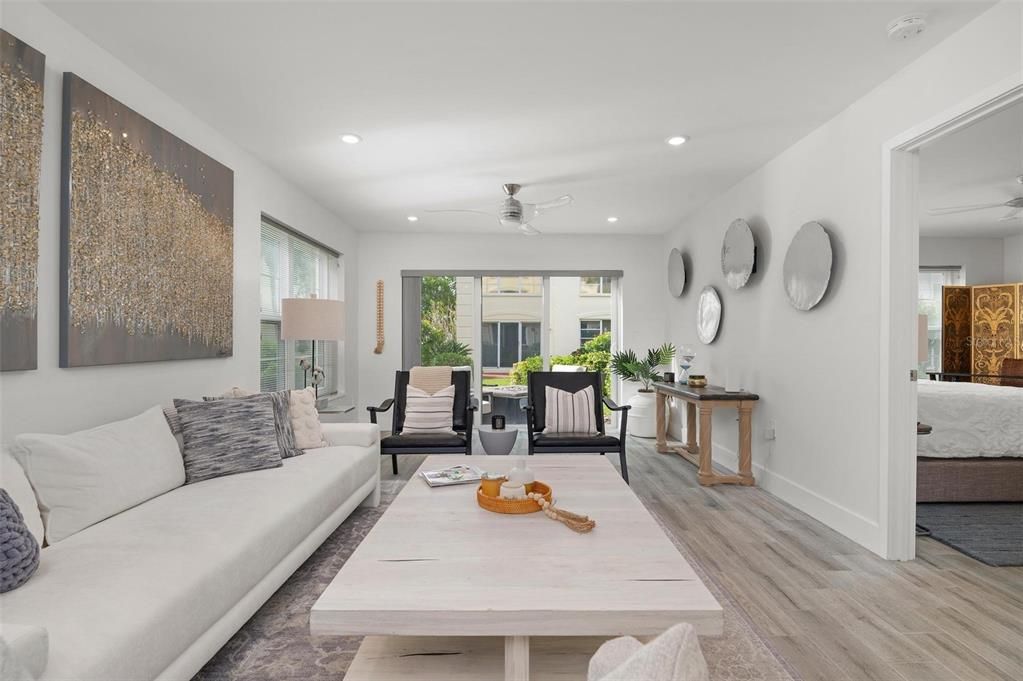 出租: $3,900 (2 贝兹, 2 浴室, 1085 平方英尺)