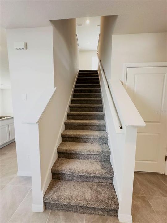 Под контрактом: $3,300 (4 спален, 2 ванн, 2260 Квадратных фут)