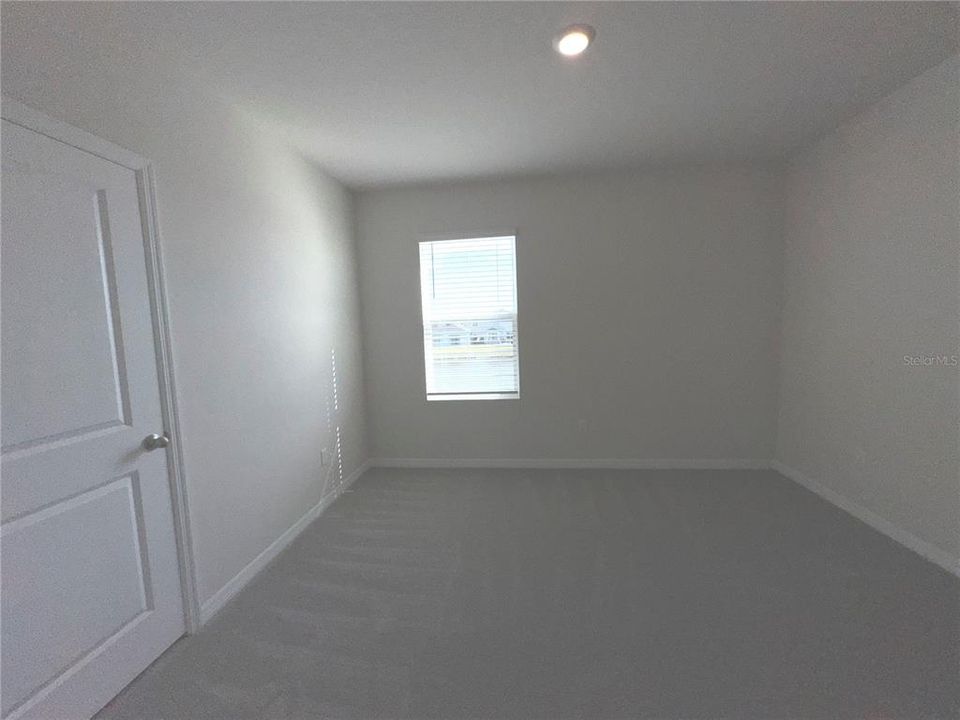 Под контрактом: $3,300 (4 спален, 2 ванн, 2260 Квадратных фут)