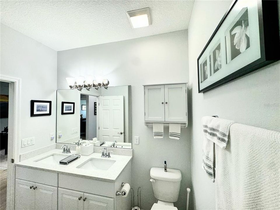 待售: $260,000 (3 贝兹, 2 浴室, 1410 平方英尺)