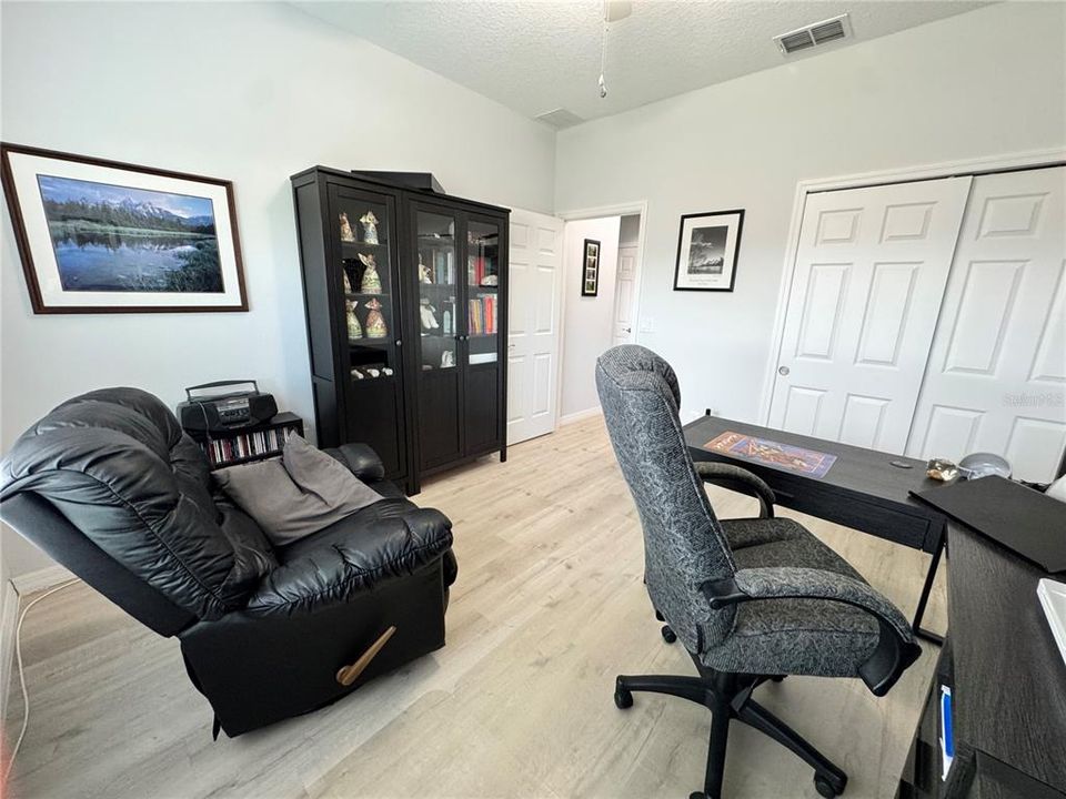 待售: $260,000 (3 贝兹, 2 浴室, 1410 平方英尺)