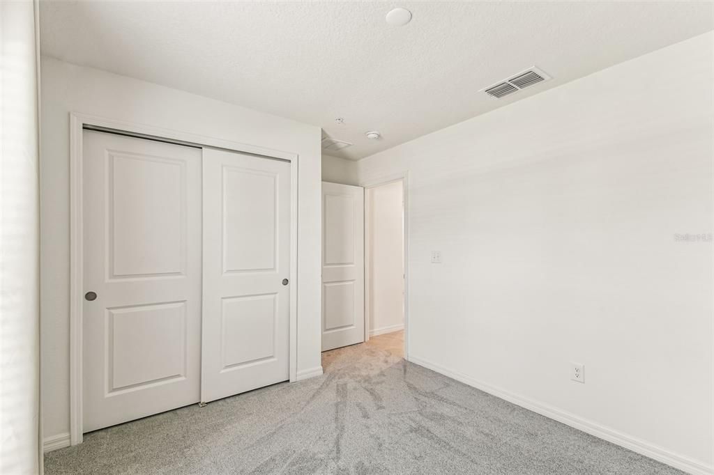 На продажу: $420,000 (4 спален, 2 ванн, 1707 Квадратных фут)