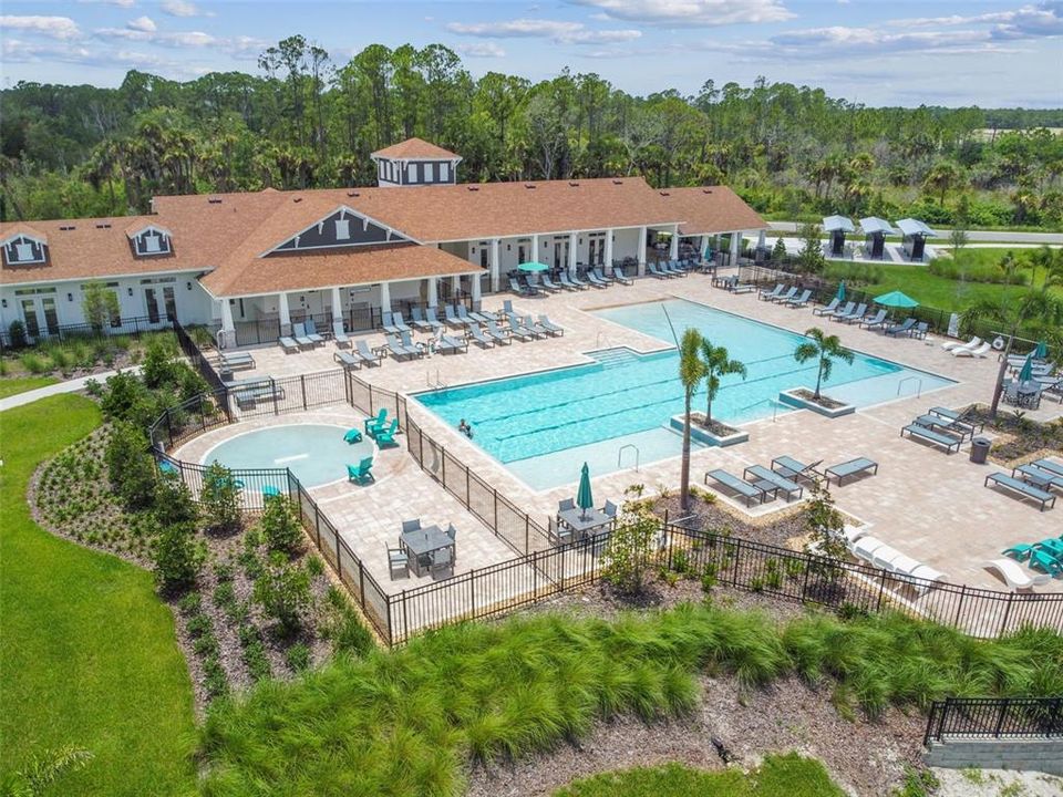 На продажу: $420,000 (4 спален, 2 ванн, 1707 Квадратных фут)