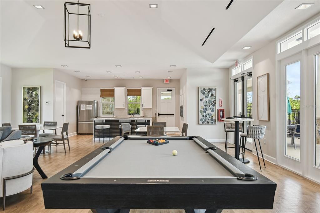 На продажу: $420,000 (4 спален, 2 ванн, 1707 Квадратных фут)