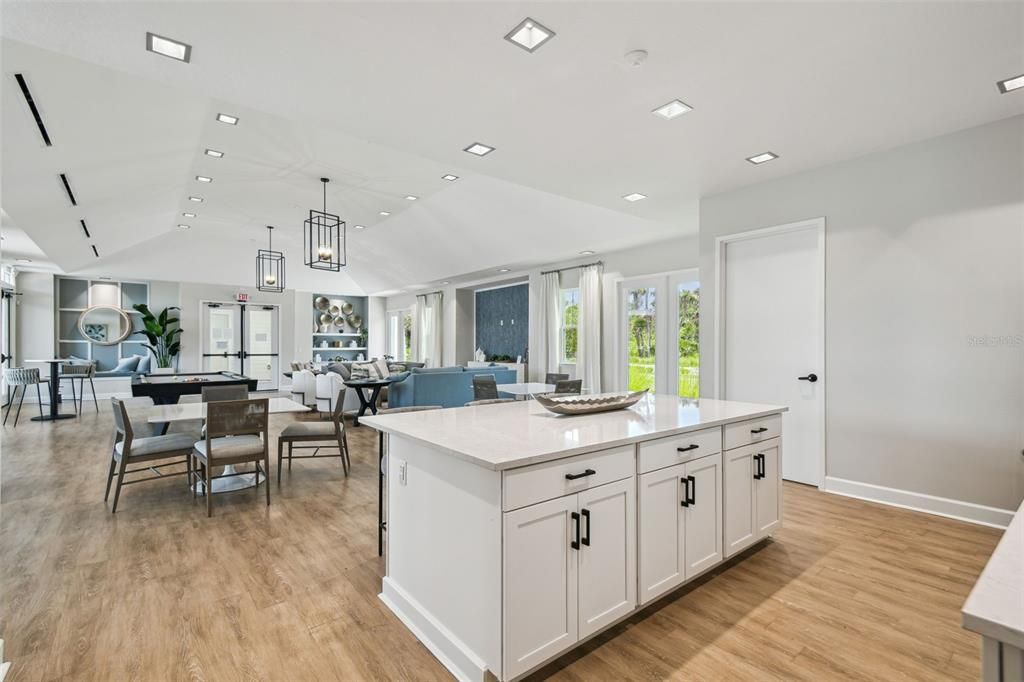 На продажу: $420,000 (4 спален, 2 ванн, 1707 Квадратных фут)