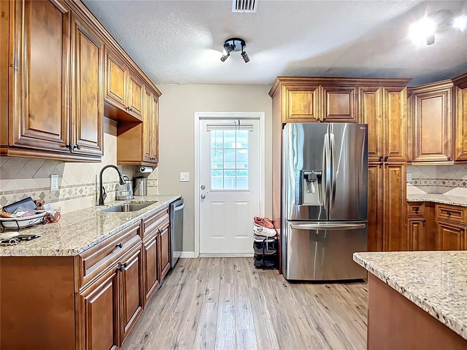 В аренду: $1,700 (2 спален, 1 ванн, 1000 Квадратных фут)