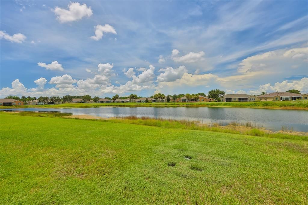 На продажу: $314,990 (2 спален, 2 ванн, 1493 Квадратных фут)