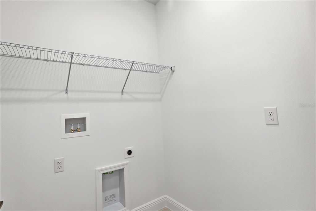 En Venta: $599,990 (4 camas, 3 baños, 2290 Pies cuadrados)