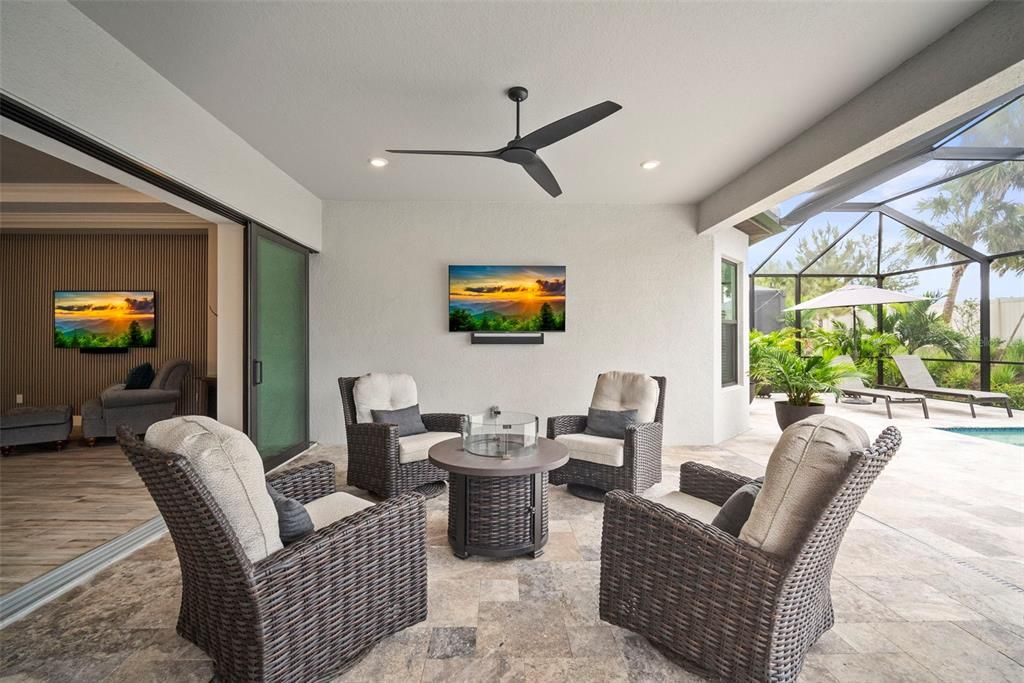 Под контрактом: $1,125,000 (3 спален, 3 ванн, 3101 Квадратных фут)