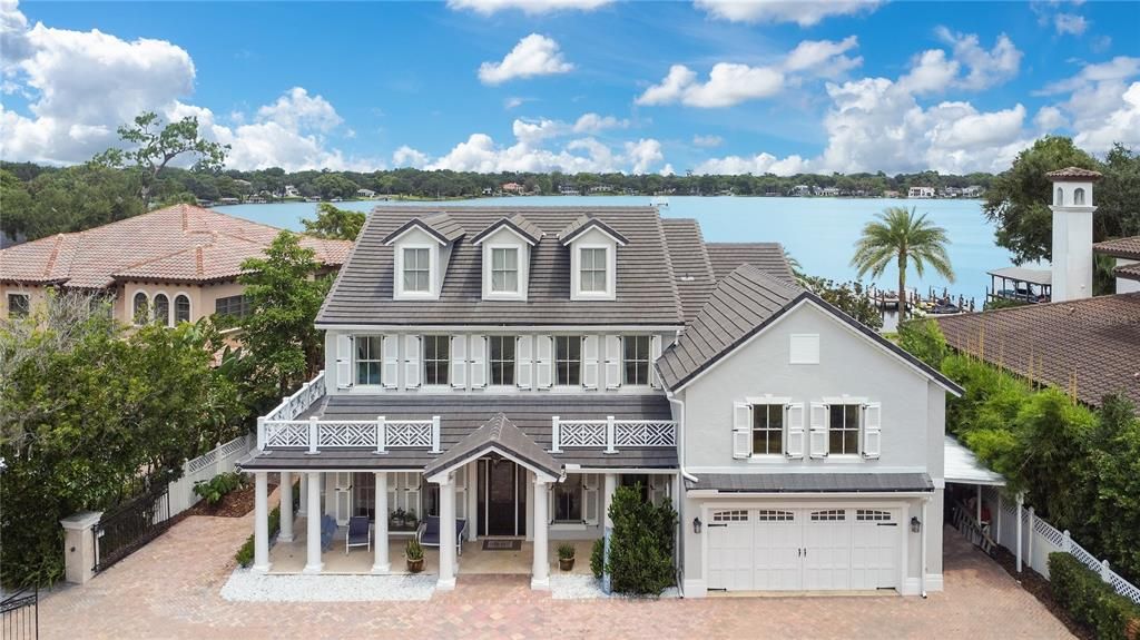 For Sale: $2,895,000 (6 beds, 5 baths, 6163 Square Feet)