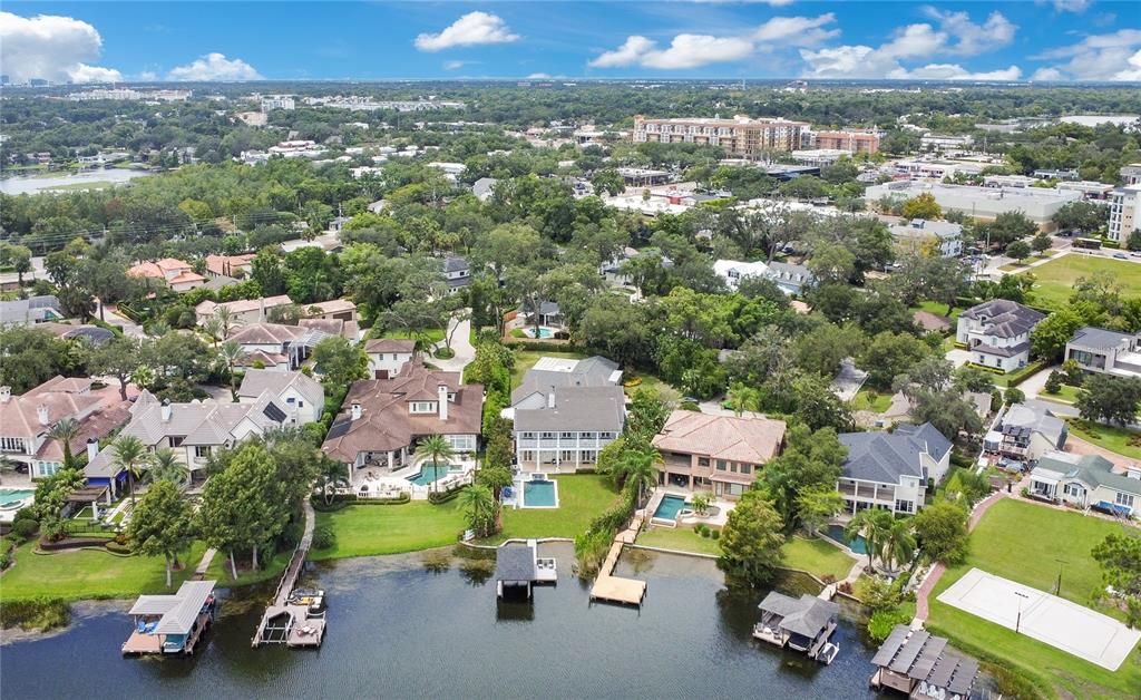 For Sale: $2,895,000 (6 beds, 5 baths, 6163 Square Feet)