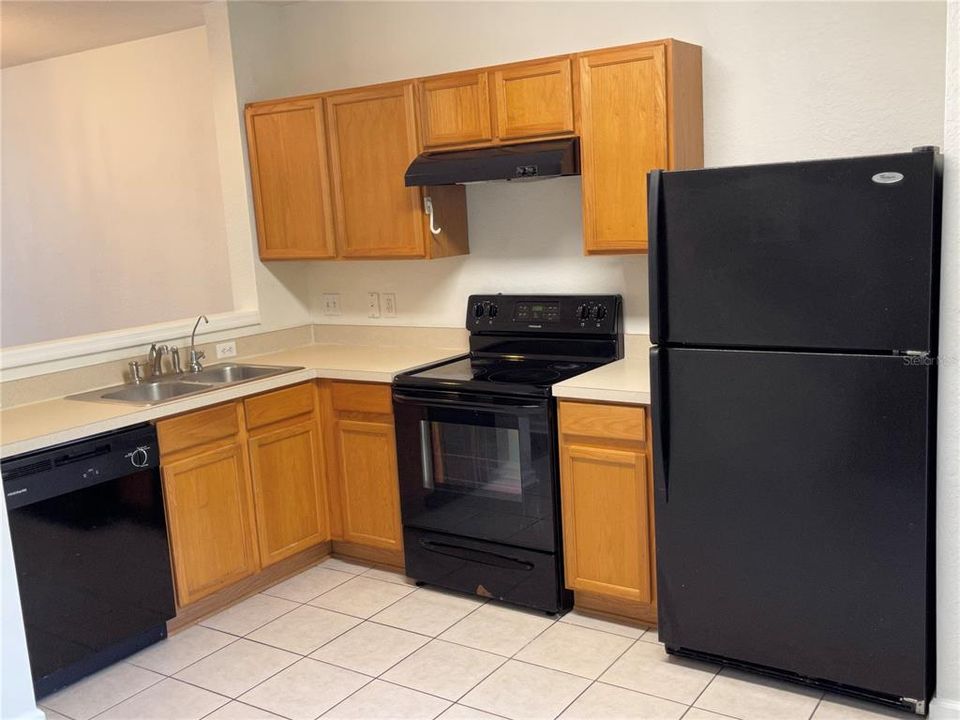 出租: $1,600 (2 贝兹, 2 浴室, 1152 平方英尺)