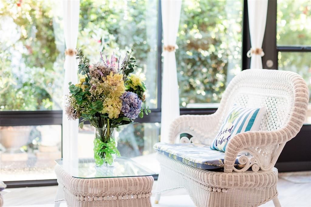 合同活跃: $625,000 (3 贝兹, 2 浴室, 2107 平方英尺)