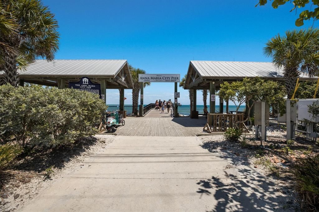 Active With Contract: $849,000 (3 beds, 2 baths, 1536 Square Feet)