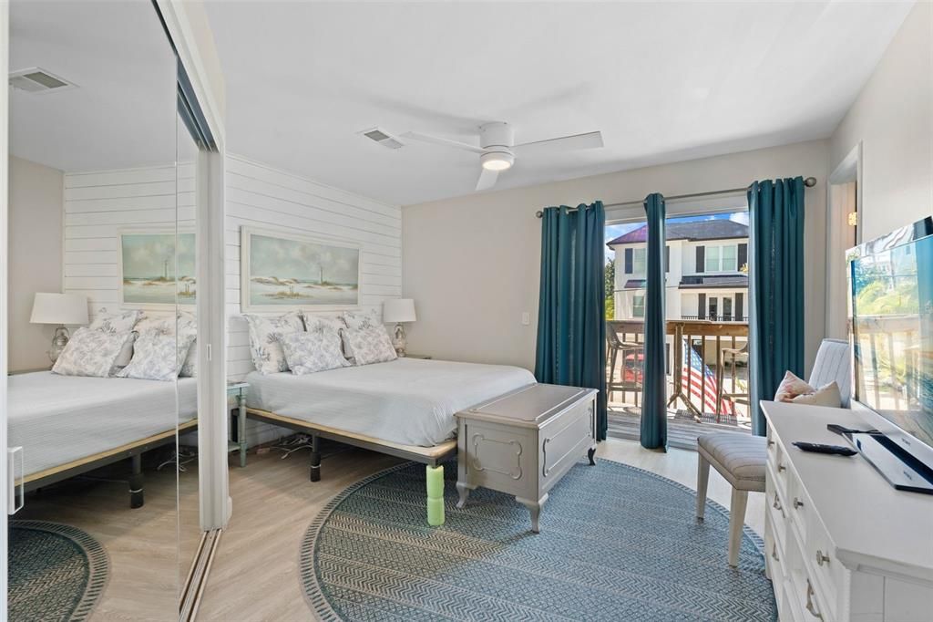 For Sale: $1,500,000 (4 beds, 0 baths, 1682 Square Feet)