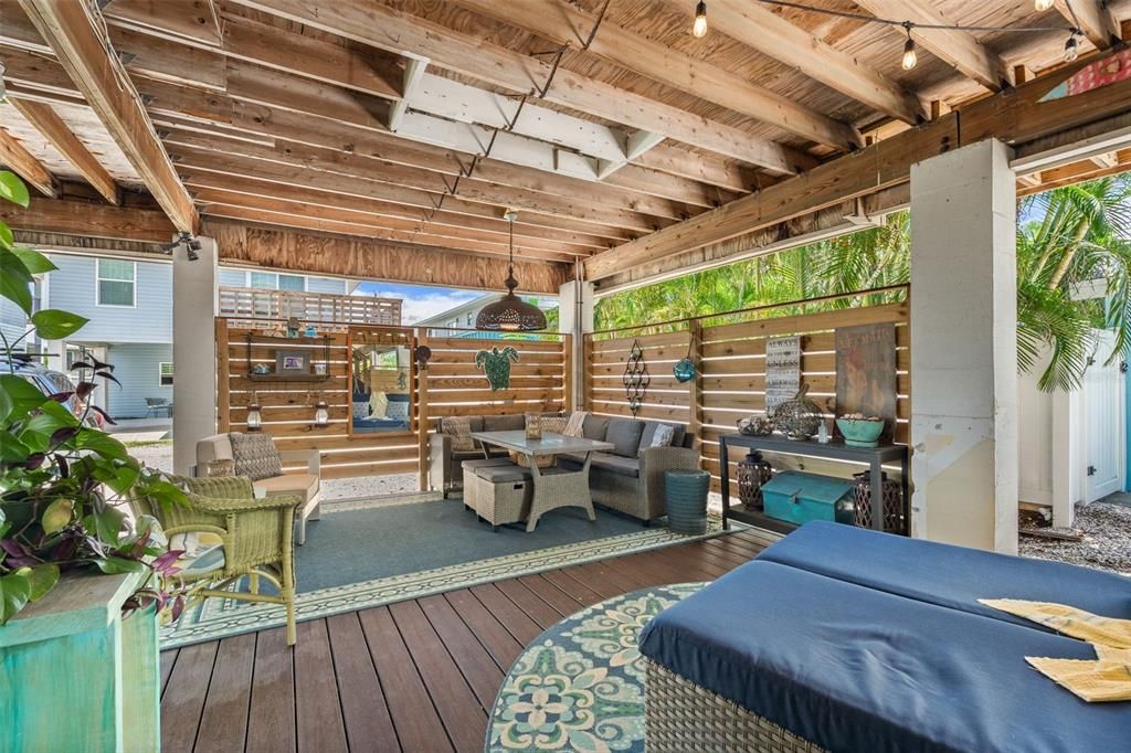 For Sale: $1,500,000 (4 beds, 0 baths, 1682 Square Feet)