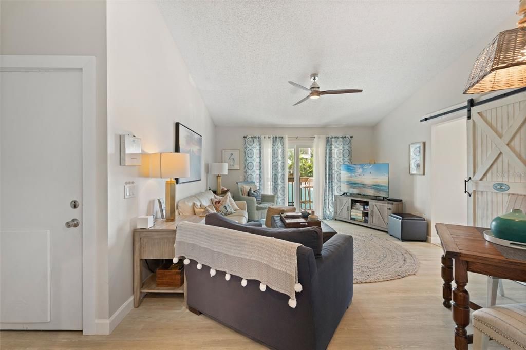 For Sale: $1,500,000 (4 beds, 0 baths, 1682 Square Feet)