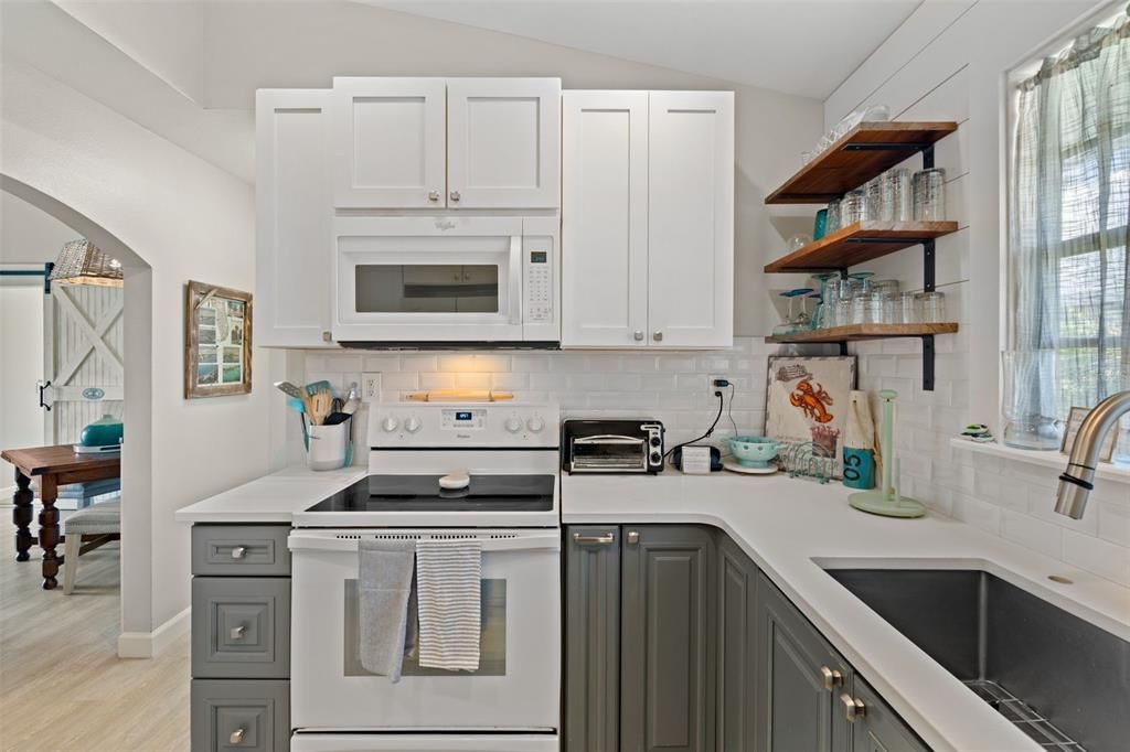 For Sale: $1,500,000 (4 beds, 0 baths, 1682 Square Feet)