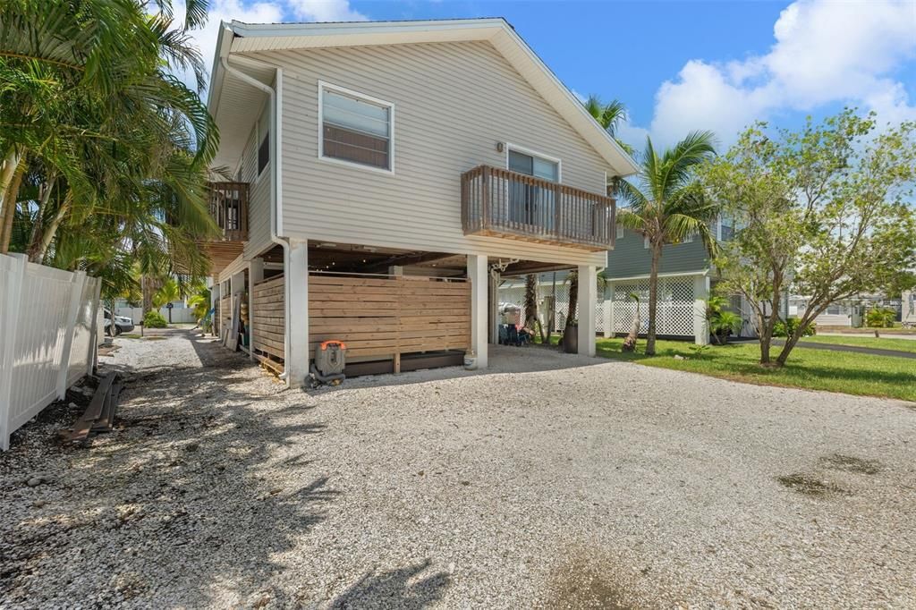 For Sale: $1,500,000 (4 beds, 0 baths, 1682 Square Feet)