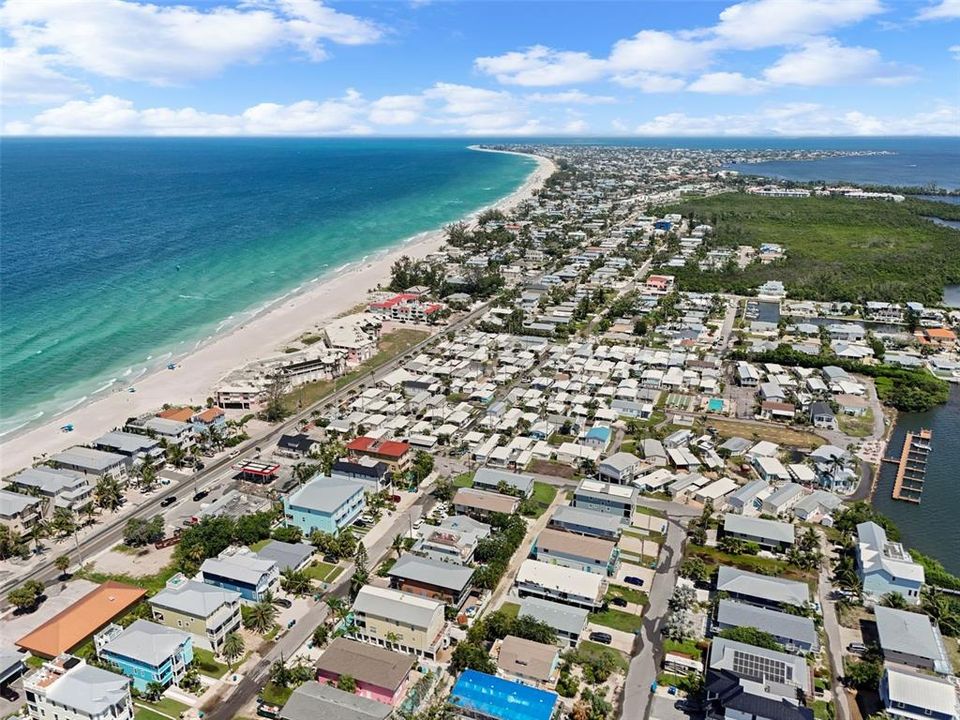 For Sale: $1,500,000 (4 beds, 0 baths, 1682 Square Feet)