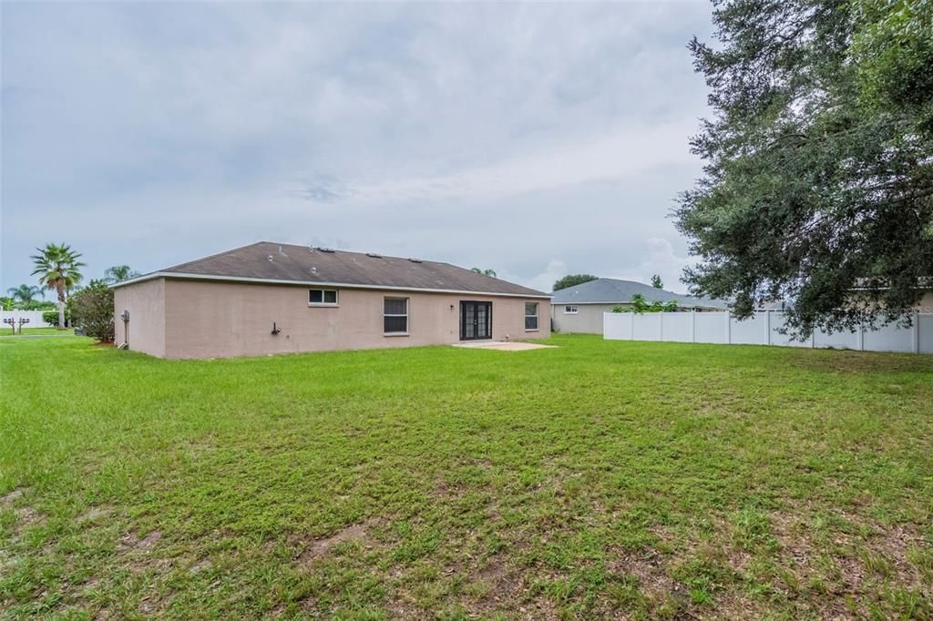 Active With Contract: $299,900 (3 beds, 2 baths, 1585 Square Feet)