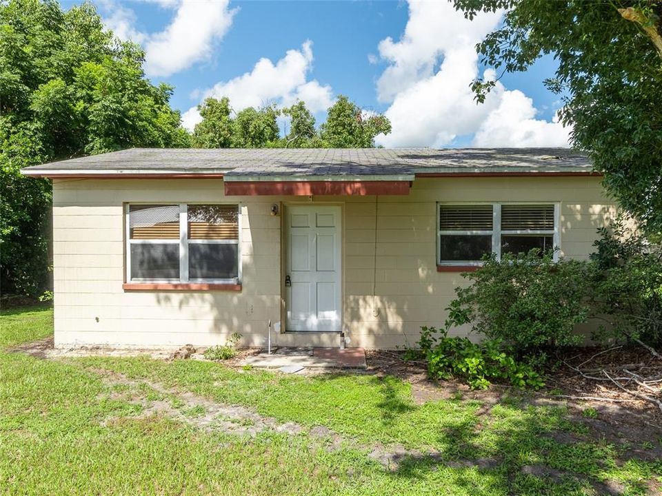 Vendido Recientemente: $99,900 (2 camas, 1 baños, 720 Pies cuadrados)