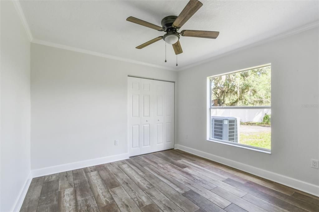 En Venta: $865,000 (5 camas, 2 baños, 2680 Pies cuadrados)