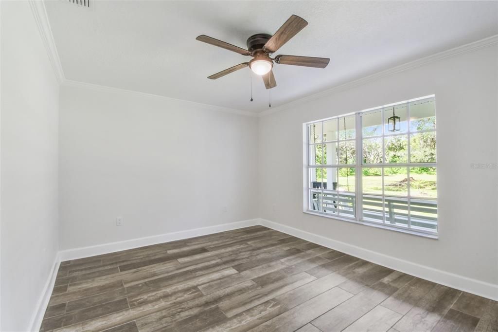 En Venta: $865,000 (5 camas, 2 baños, 2680 Pies cuadrados)