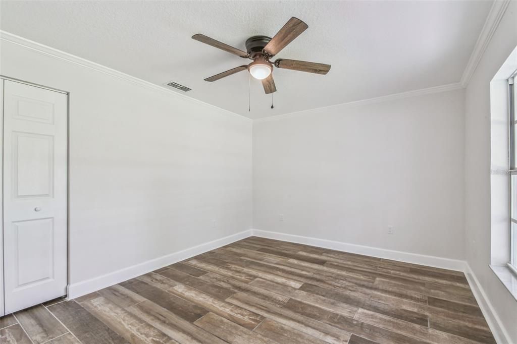 En Venta: $865,000 (5 camas, 2 baños, 2680 Pies cuadrados)