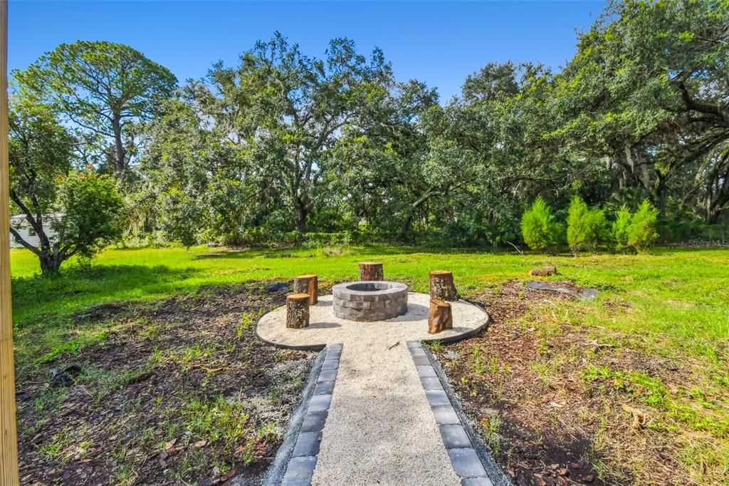 En Venta: $865,000 (5 camas, 2 baños, 2680 Pies cuadrados)