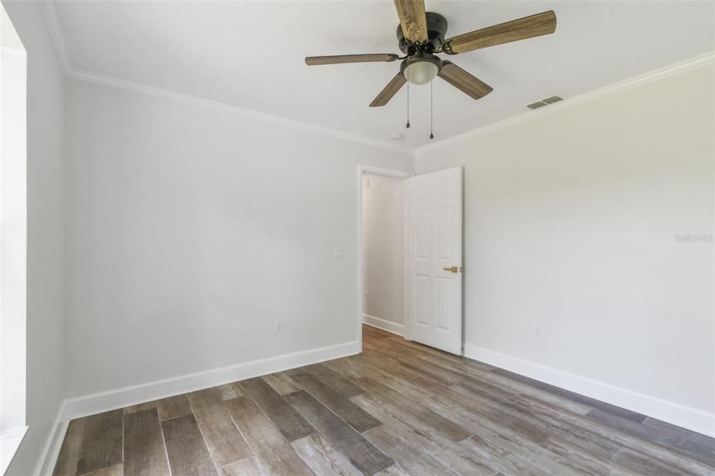 En Venta: $865,000 (5 camas, 2 baños, 2680 Pies cuadrados)