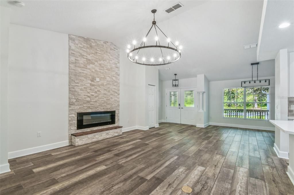 En Venta: $865,000 (5 camas, 2 baños, 2680 Pies cuadrados)