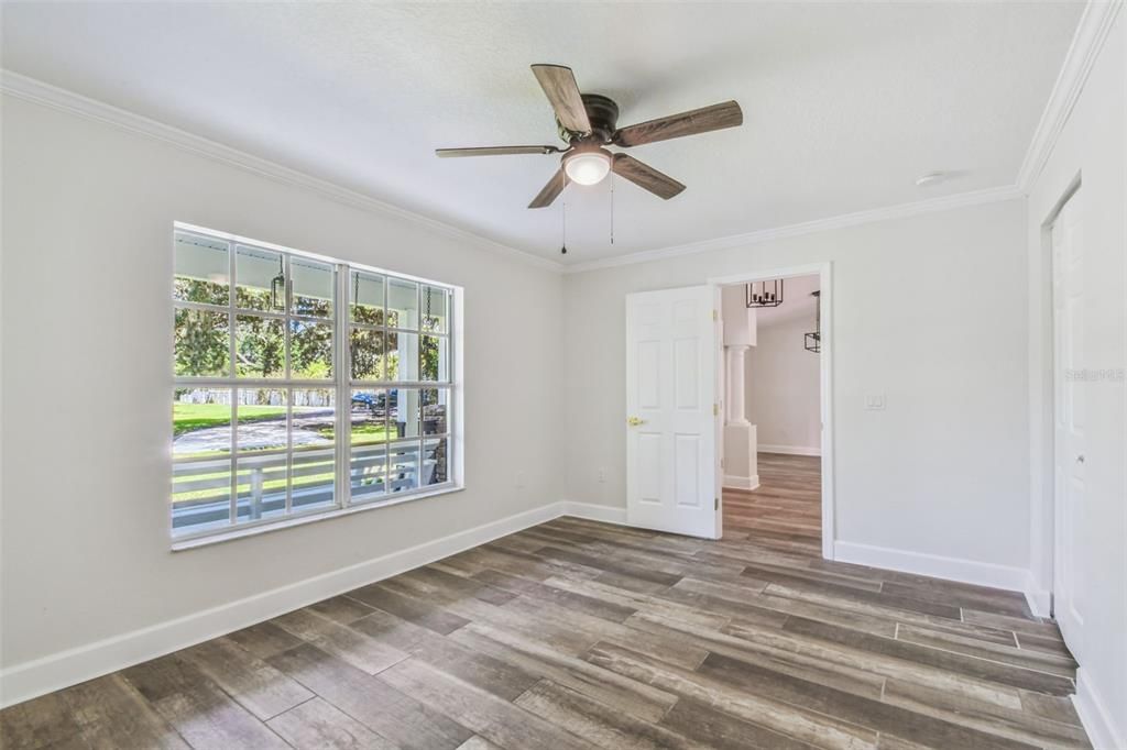 En Venta: $865,000 (5 camas, 2 baños, 2680 Pies cuadrados)