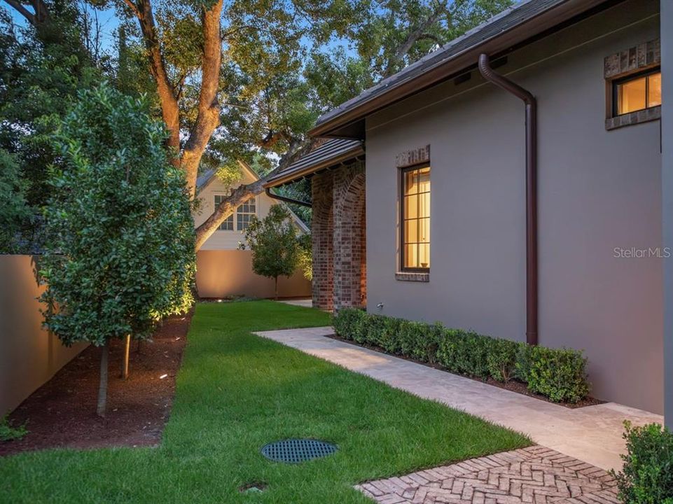 En Venta: $4,250,000 (4 camas, 5 baños, 3720 Pies cuadrados)