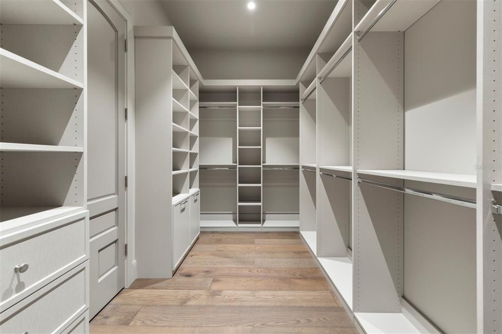 En Venta: $4,250,000 (4 camas, 5 baños, 3720 Pies cuadrados)