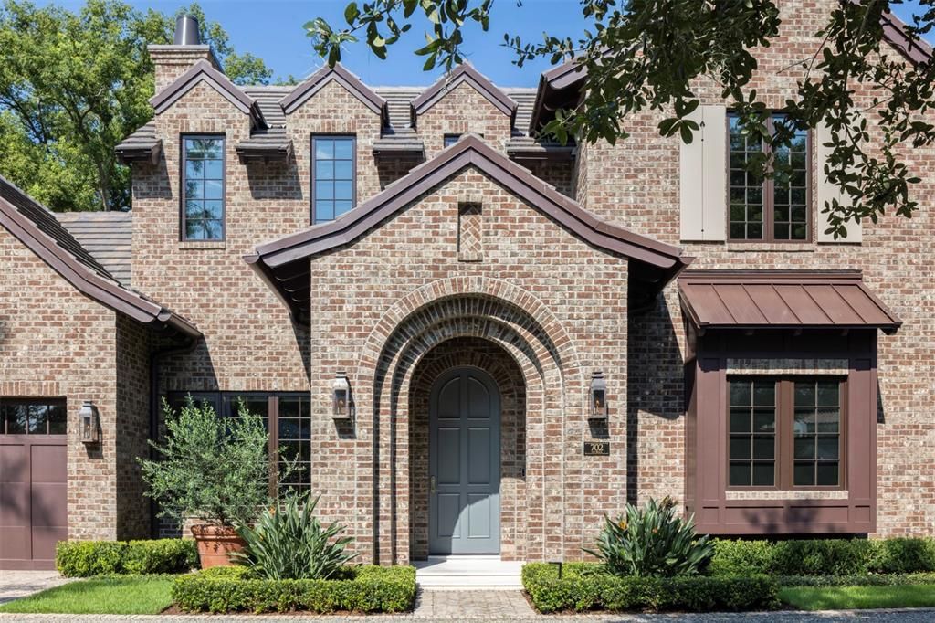 En Venta: $4,250,000 (4 camas, 5 baños, 3720 Pies cuadrados)