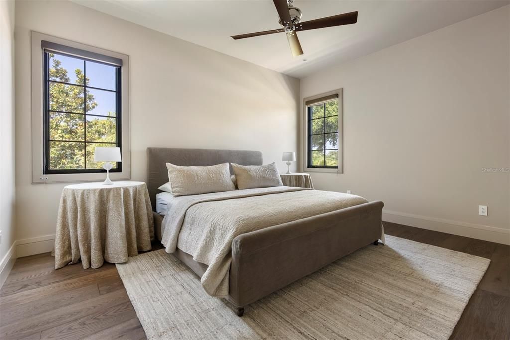 En Venta: $4,250,000 (4 camas, 5 baños, 3720 Pies cuadrados)