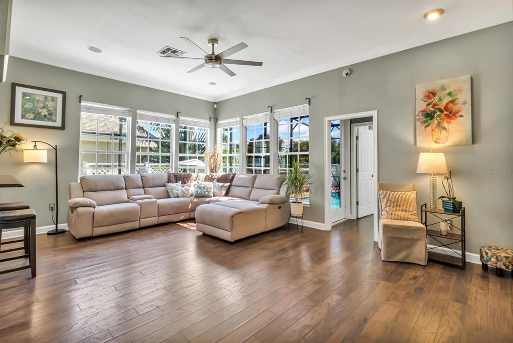 For Sale: $584,995 (4 beds, 2 baths, 2544 Square Feet)