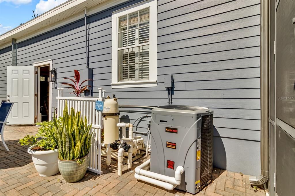 For Sale: $584,995 (4 beds, 2 baths, 2544 Square Feet)