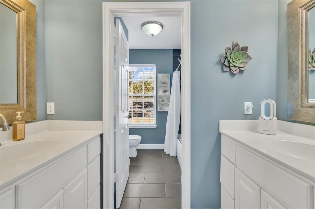 For Sale: $584,995 (4 beds, 2 baths, 2544 Square Feet)