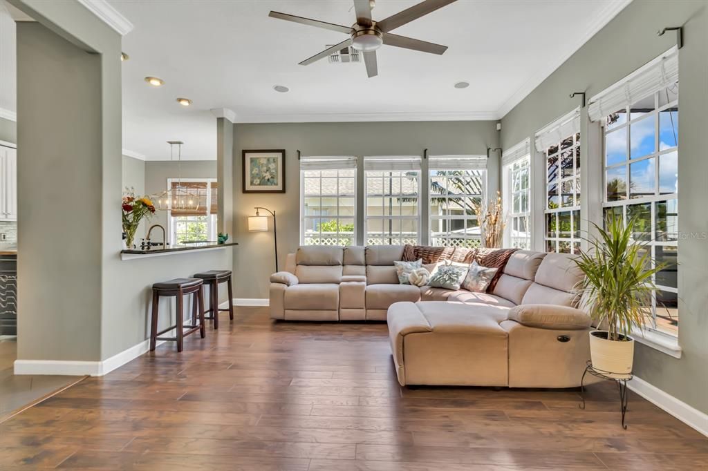 For Sale: $584,995 (4 beds, 2 baths, 2544 Square Feet)