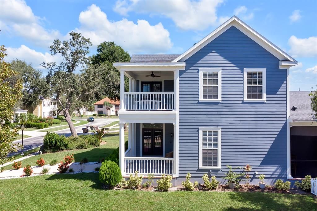 For Sale: $584,995 (4 beds, 2 baths, 2544 Square Feet)