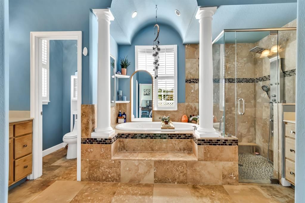 For Sale: $584,995 (4 beds, 2 baths, 2544 Square Feet)