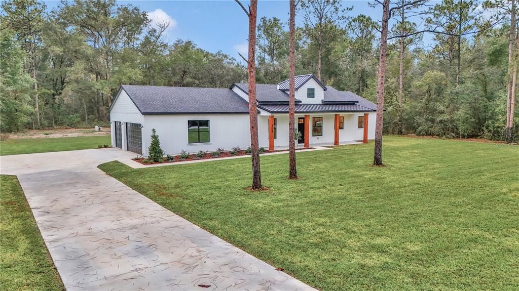 Active With Contract: $510,000 (3 beds, 2 baths, 1834 Square Feet)