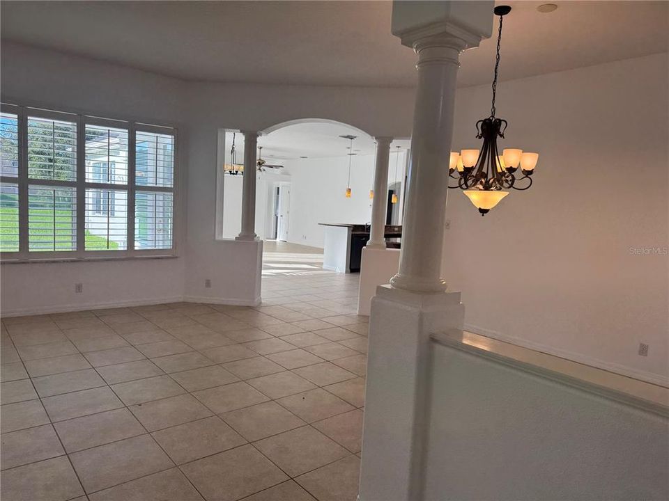 出租: $3,000 (4 贝兹, 4 浴室, 3331 平方英尺)