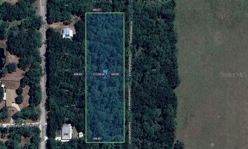 待售: $119,900 (2.79 acres)